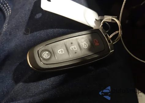 2019 Ford Escape Se из США, поврежденный, VIN 1FMCU9GD8KUB61654